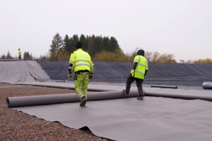 Installation av geotextil vid deponi