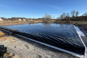 Dagvattenmagasin med svetsat geomembran i plast
